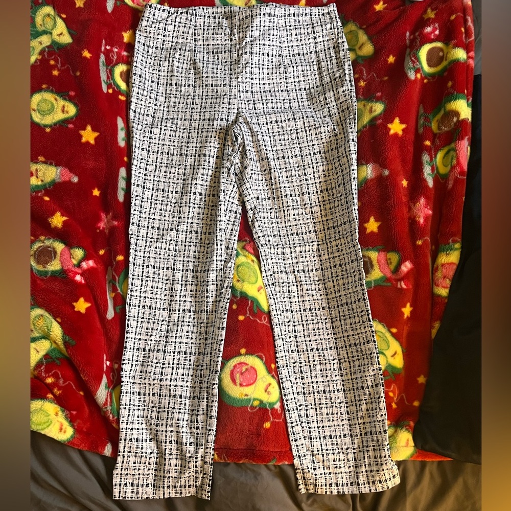 Tribal fitted trouser pant with tapered ankle
